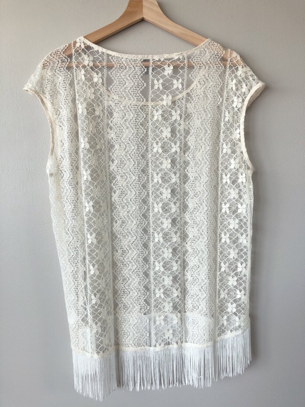 Ella Moss lace fringe top cream large - Picture 9 of 13
